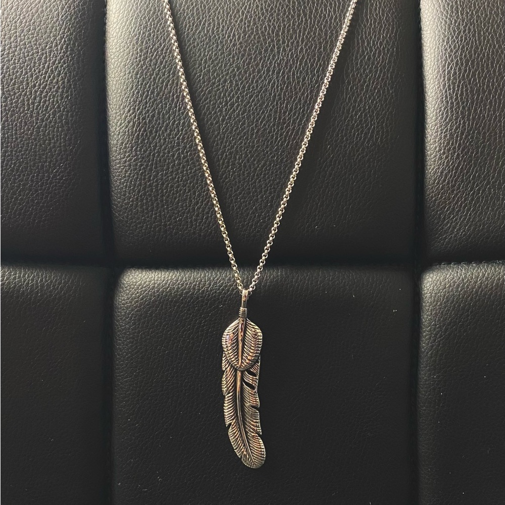 Unisex silver Feather Pendant Necklace plus 3 bracelets 🔥🔥🔥